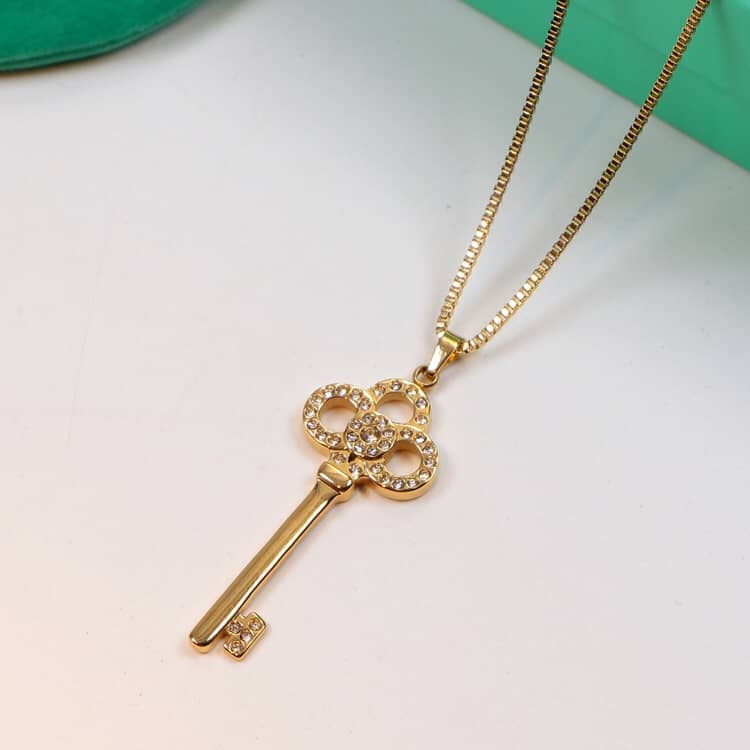 Best Replica Fake Tiffany Logo Necklace - Colareps