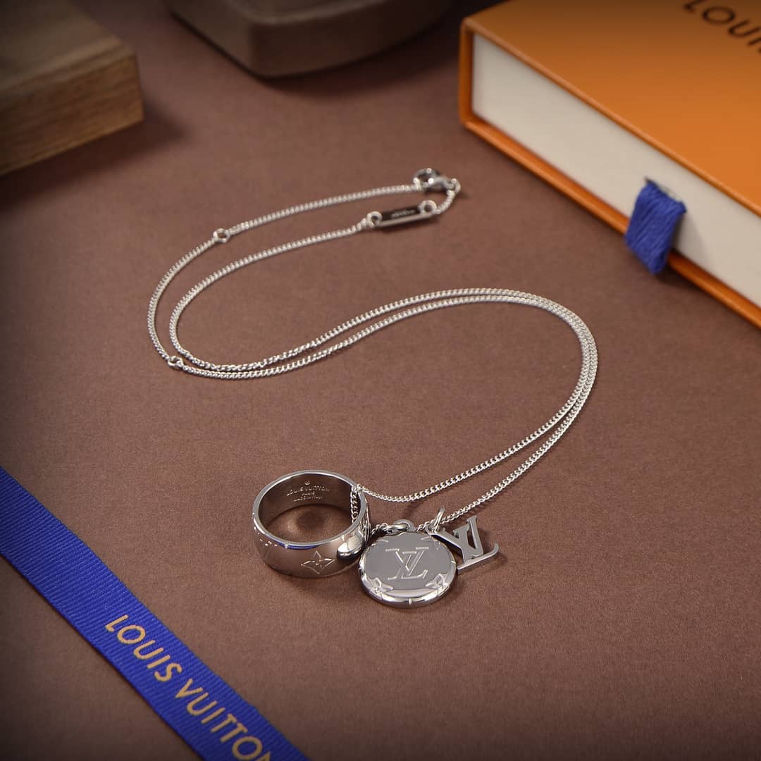 Best Replica 7 Star Louis vuitton Necklace - Colareps