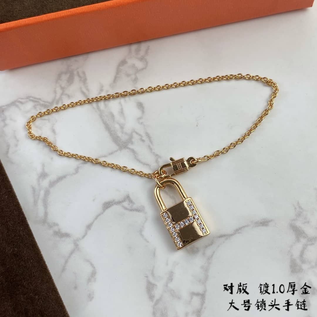 Best Replica Wholesale Hermes Logo Bracelet - Colareps