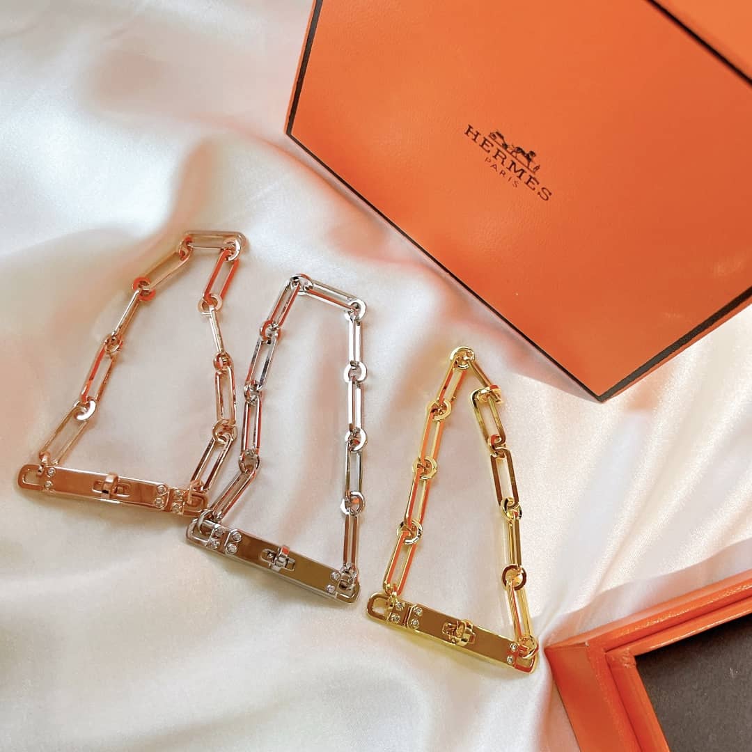 Best Replica Knockoff Hermes Logo Bracelet - Colareps