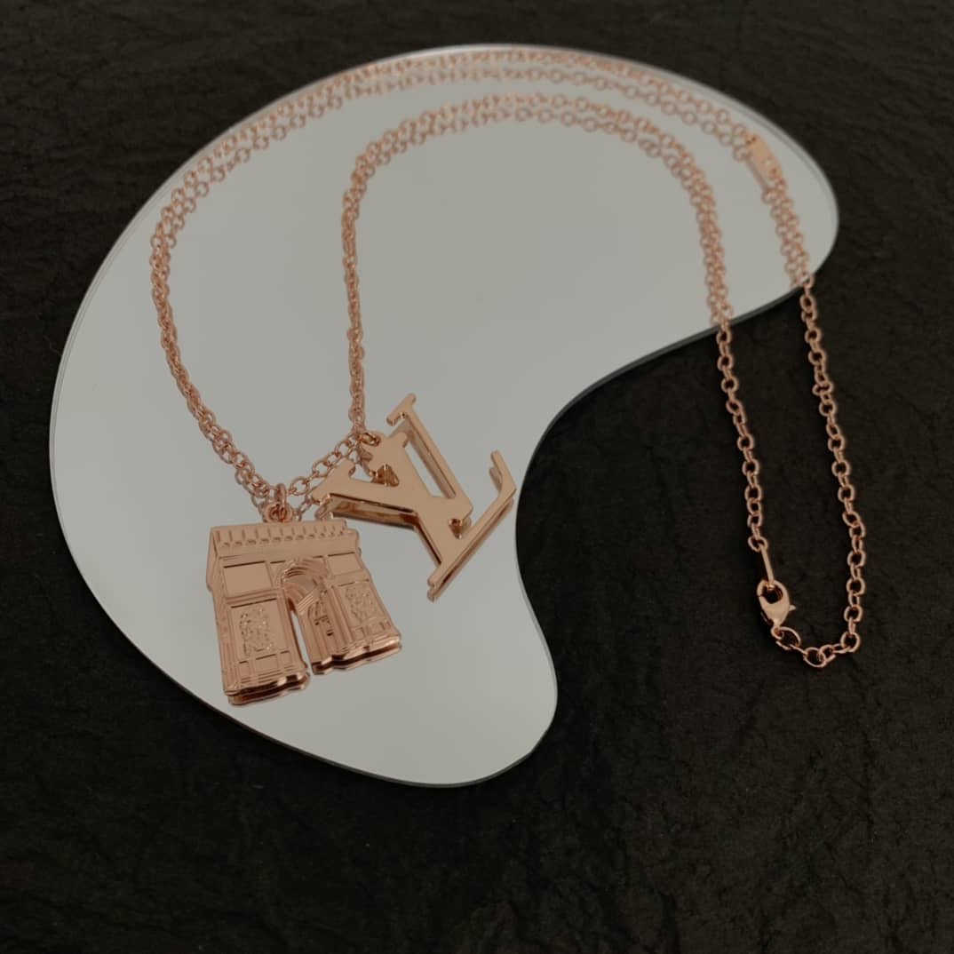 Best Replica Wholesale Louis vuitton Logo Necklace - Colareps