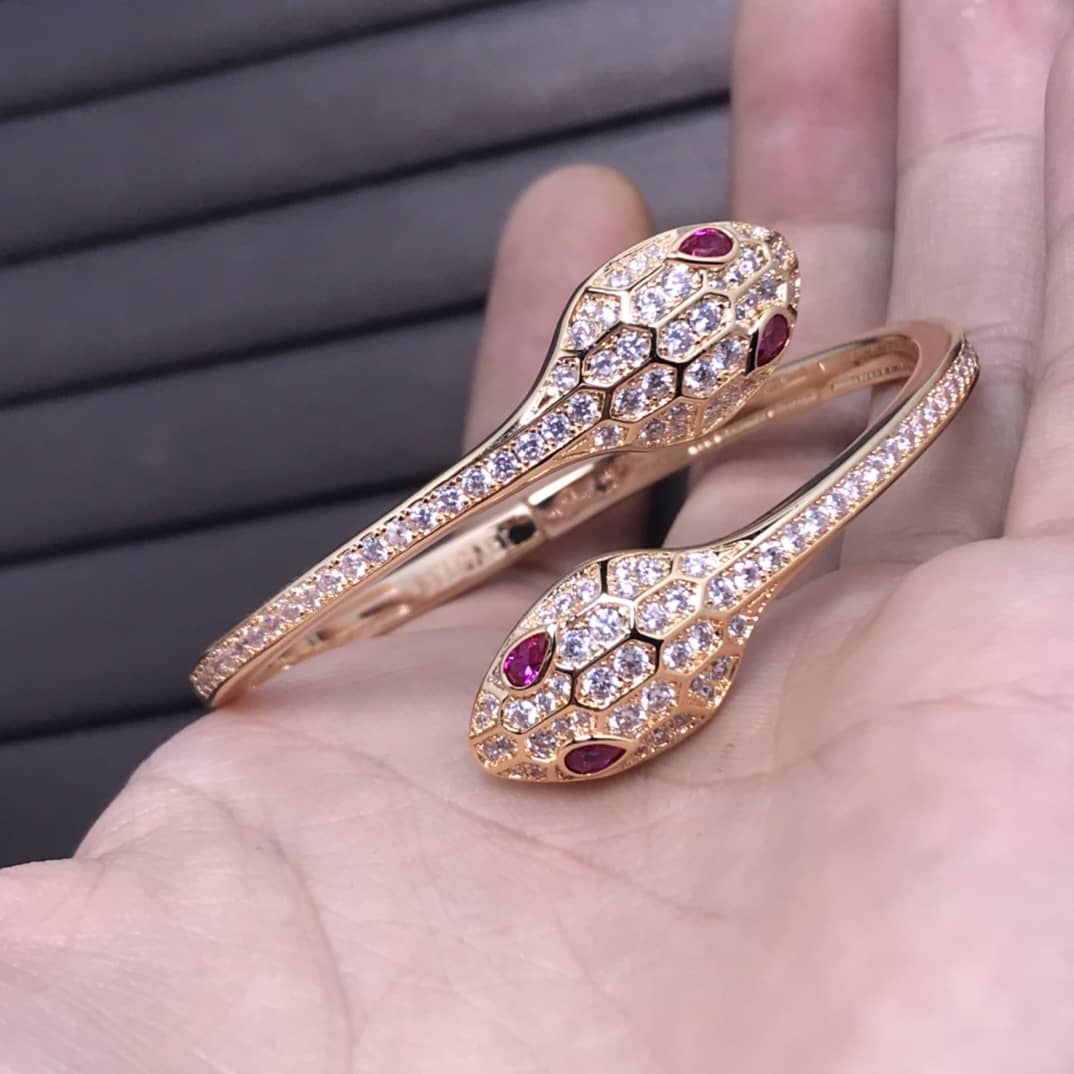 Best Replica Wholesale Bvlgari Logo Bracelet - Colareps