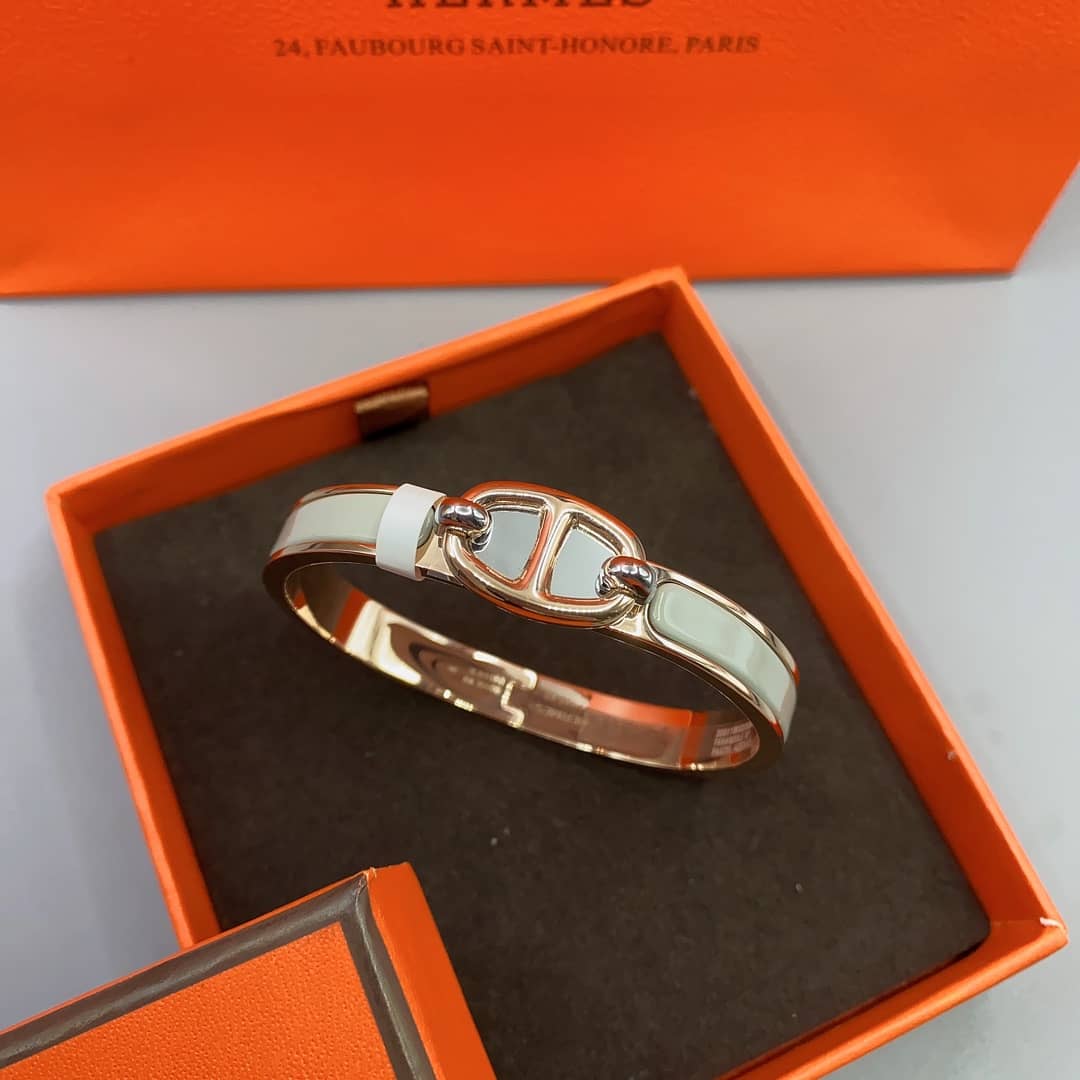 Best Replica Fake Hermes Logo Bracelet - Colareps