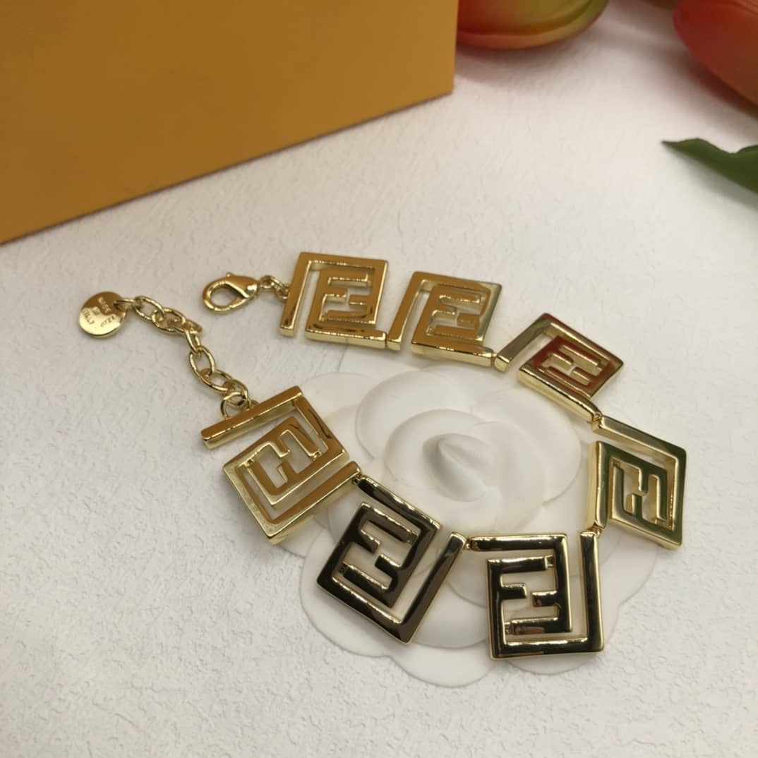Best Replica High Quality Fendi Bracelet - Colareps