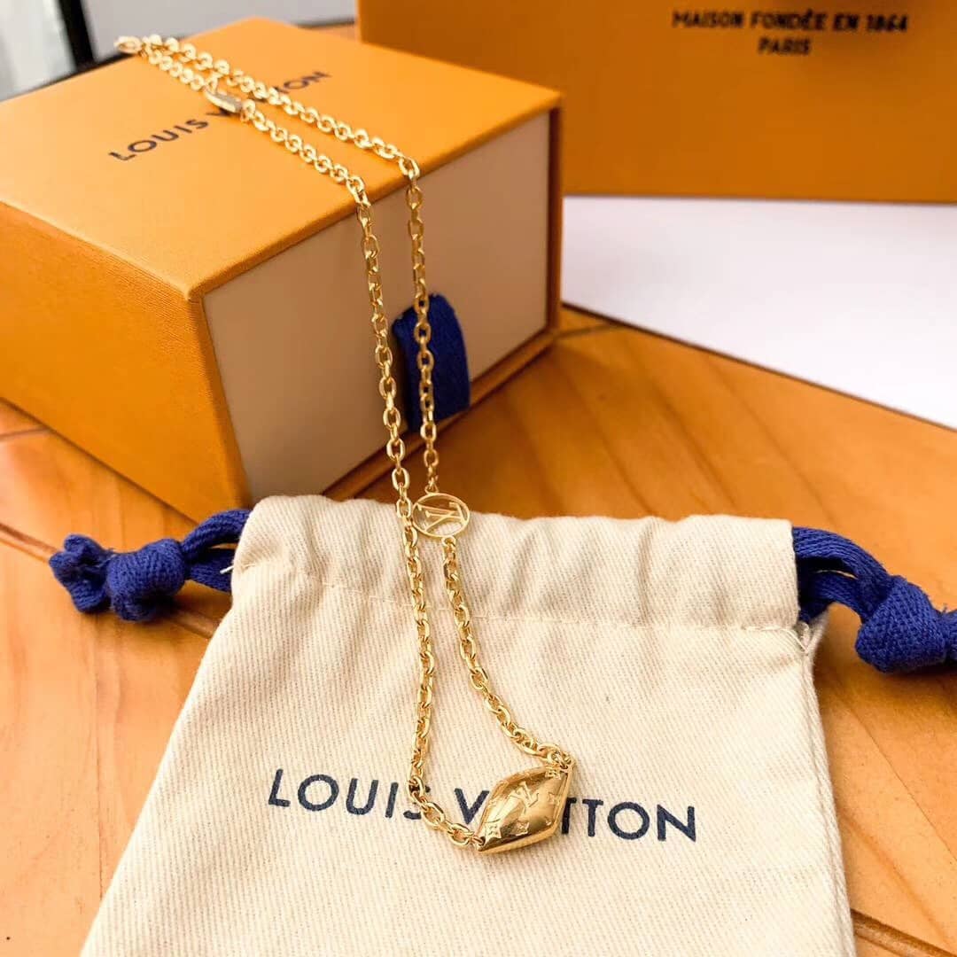 Best Replica Fake Louis vuitton Logo Necklace - Colareps