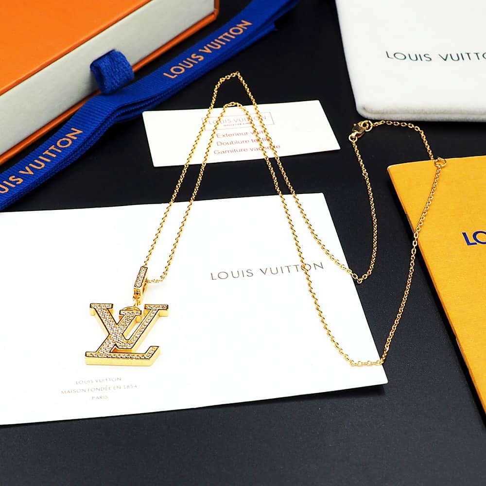 Best Replica Knockoff Louis vuitton Logo Necklace - Colareps
