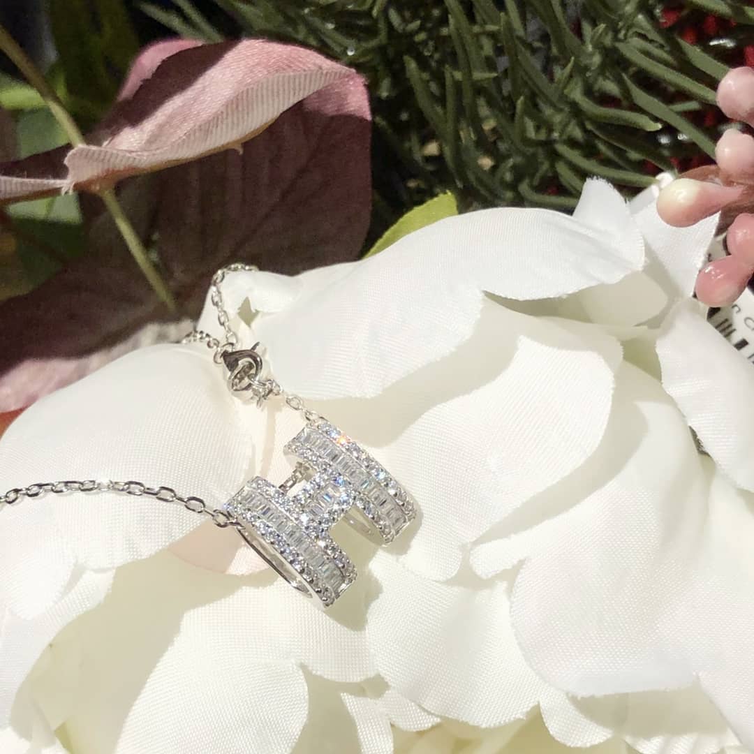 Best Replica Knockoff Hermes Logo Necklace - Colareps