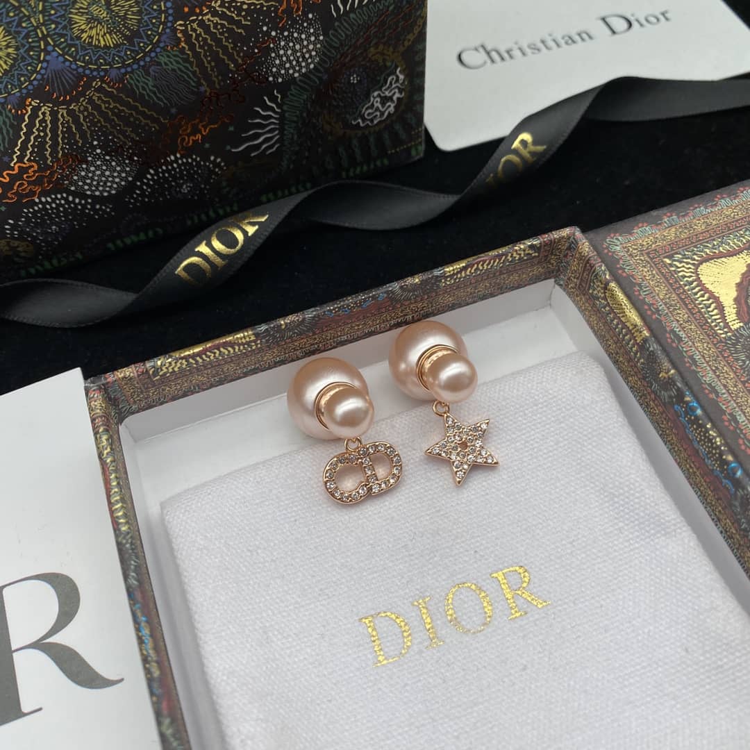 Best Replica Luxury Christian Dior Classic AAA+ Earring - Colareps
