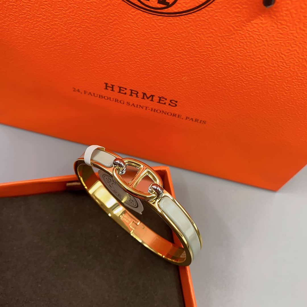 Best Replica Fake Hermes Logo Bracelet - Colareps