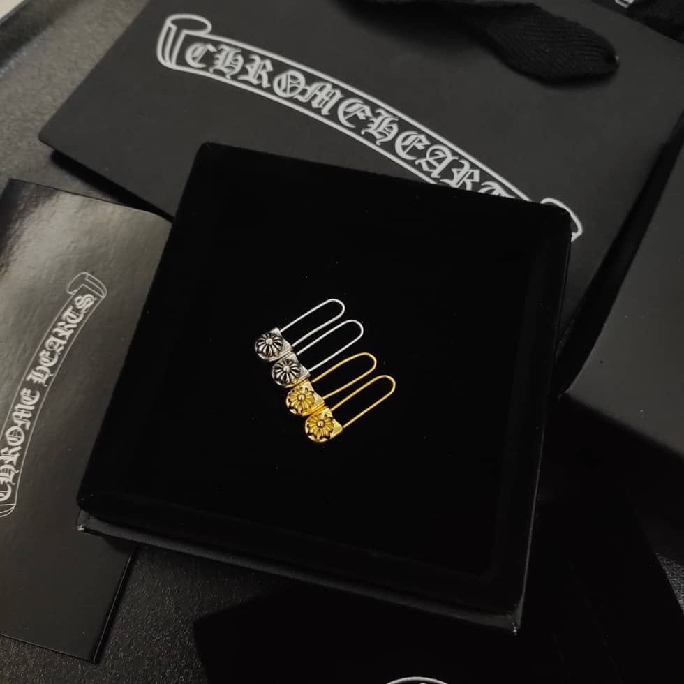 Best Replica Wholesale Chrome Hearts Logo Earring - Colareps