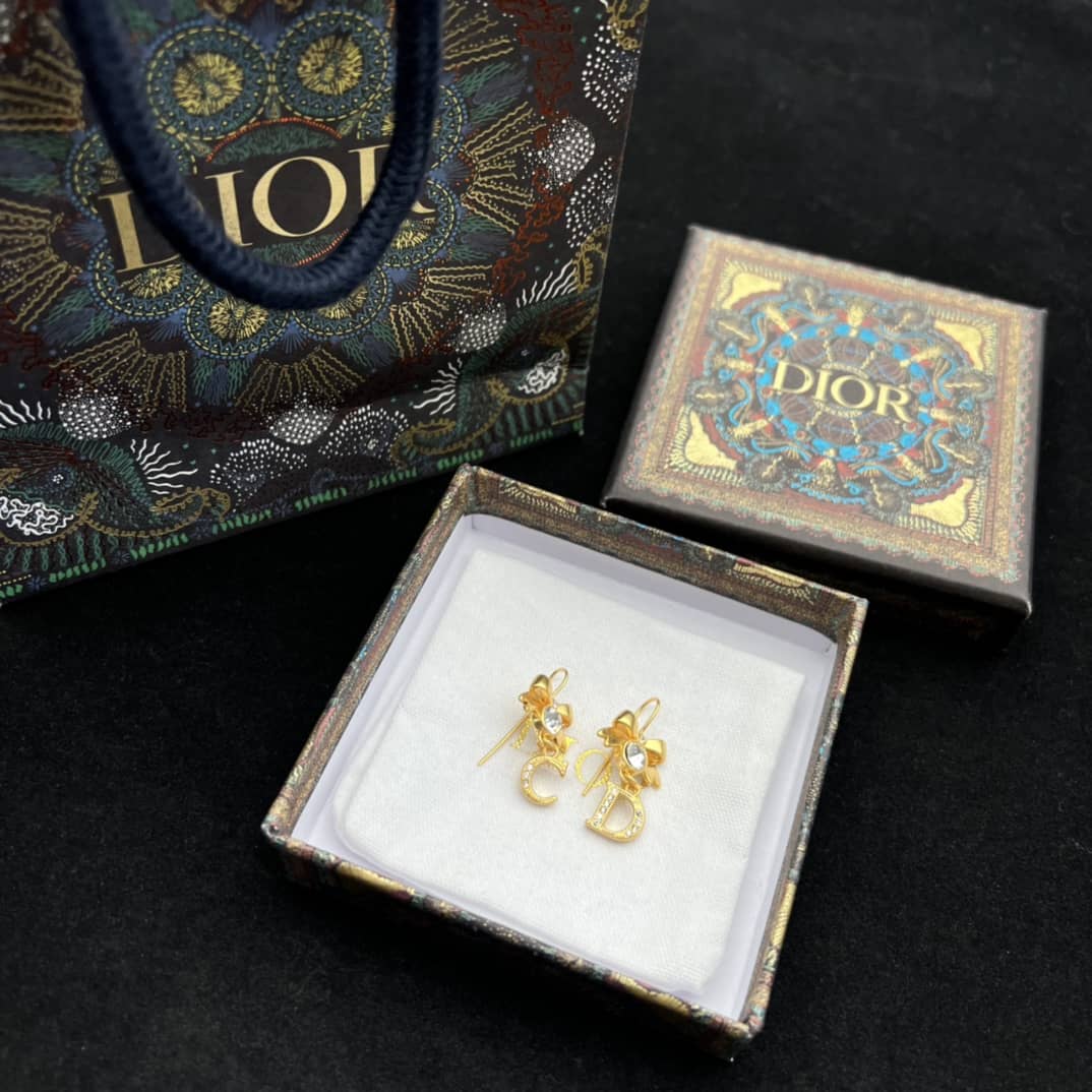 Best Replica Knockoff Christian Dior Logo Earring - Colareps
