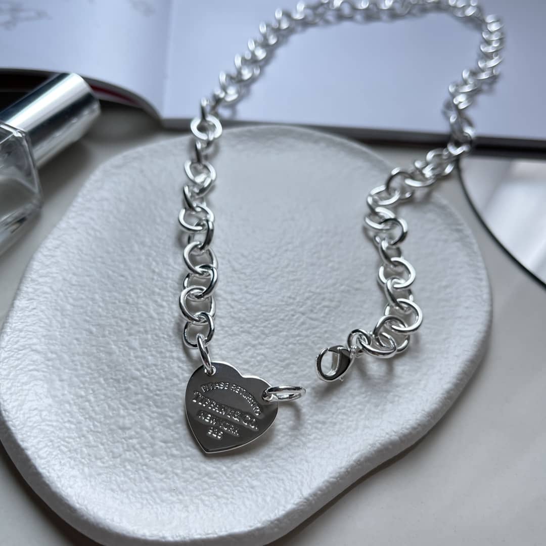 Best Replica Fake Tiffany Logo Necklace - Colareps