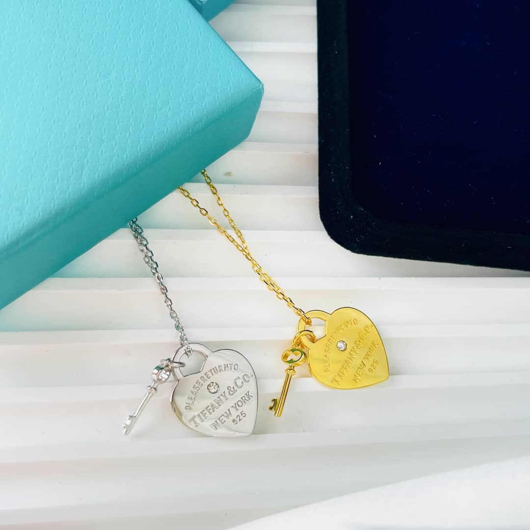 Best Replica Fake Tiffany Logo Necklace - Colareps