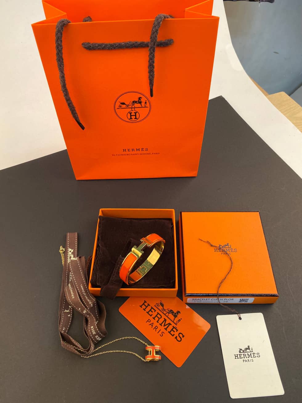 Best Replica Wholesale Hermes Logo Bracelet - Colareps