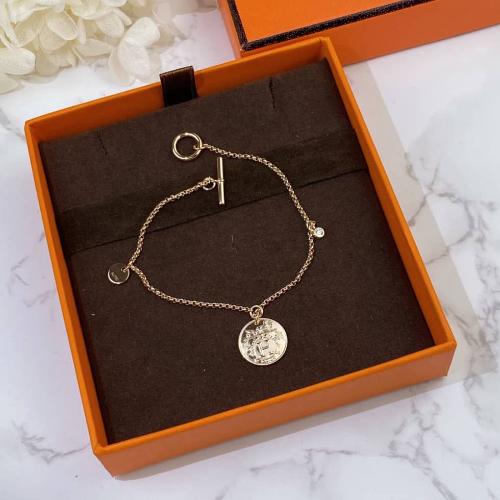 Best Replica Best Hermes Classic Bracelet - Colareps