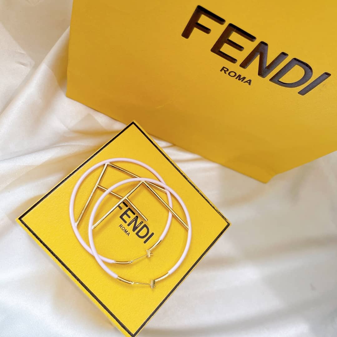 Best Replica Wholesale Fendi Logo Earring - Colareps