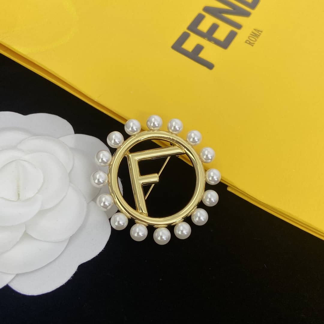 Best Replica 7 Star Fendi Brooch - Colareps