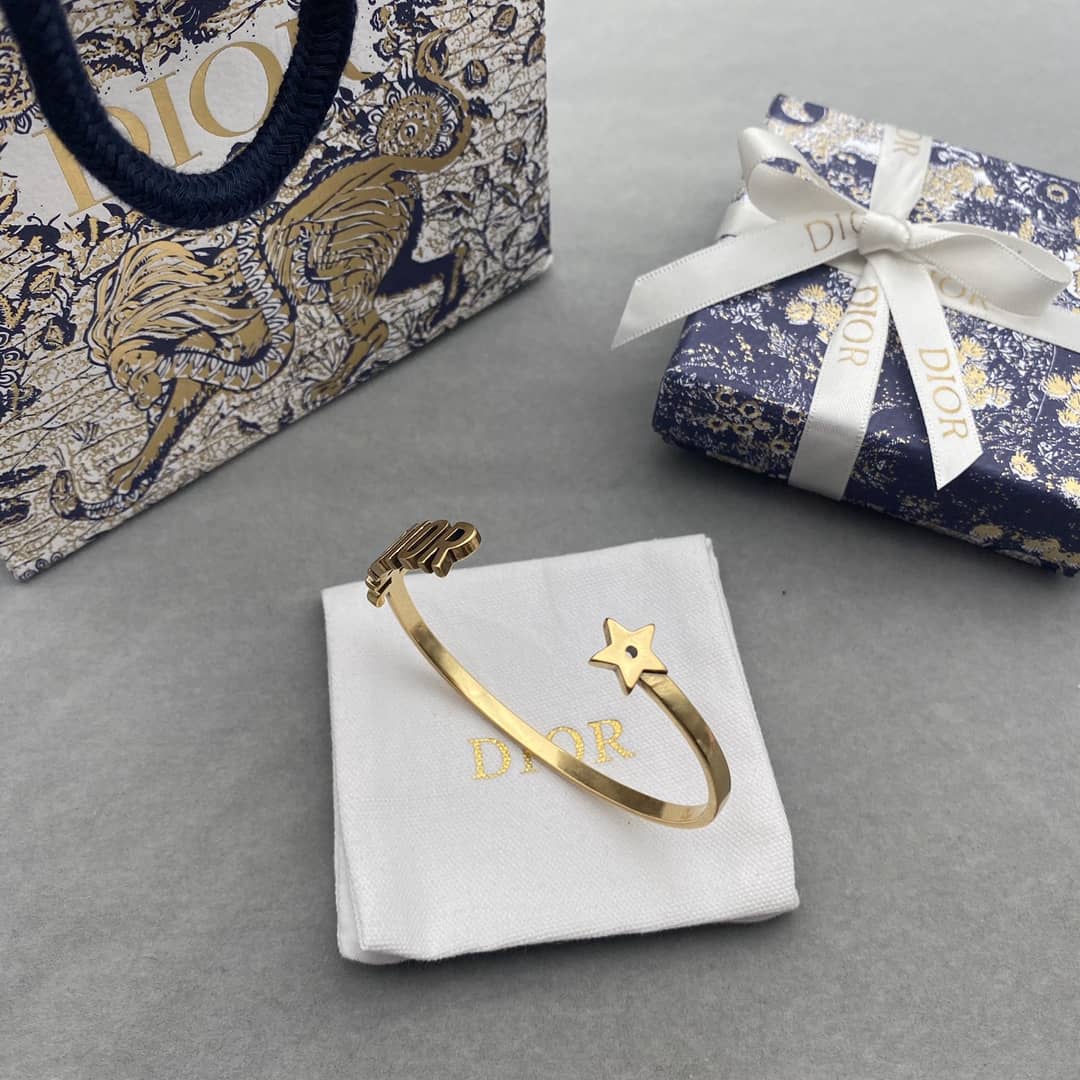 Best Replica Luxury Christian Dior Classic AAA+ Bracelet - Colareps