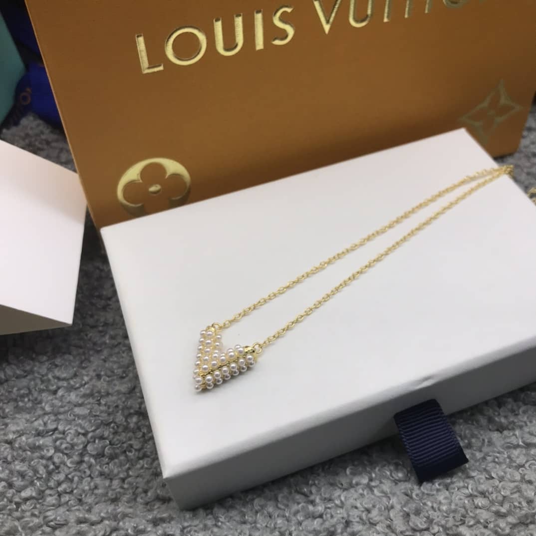 Best Replica Wholesale Louis vuitton AAA+ Necklace - Colareps