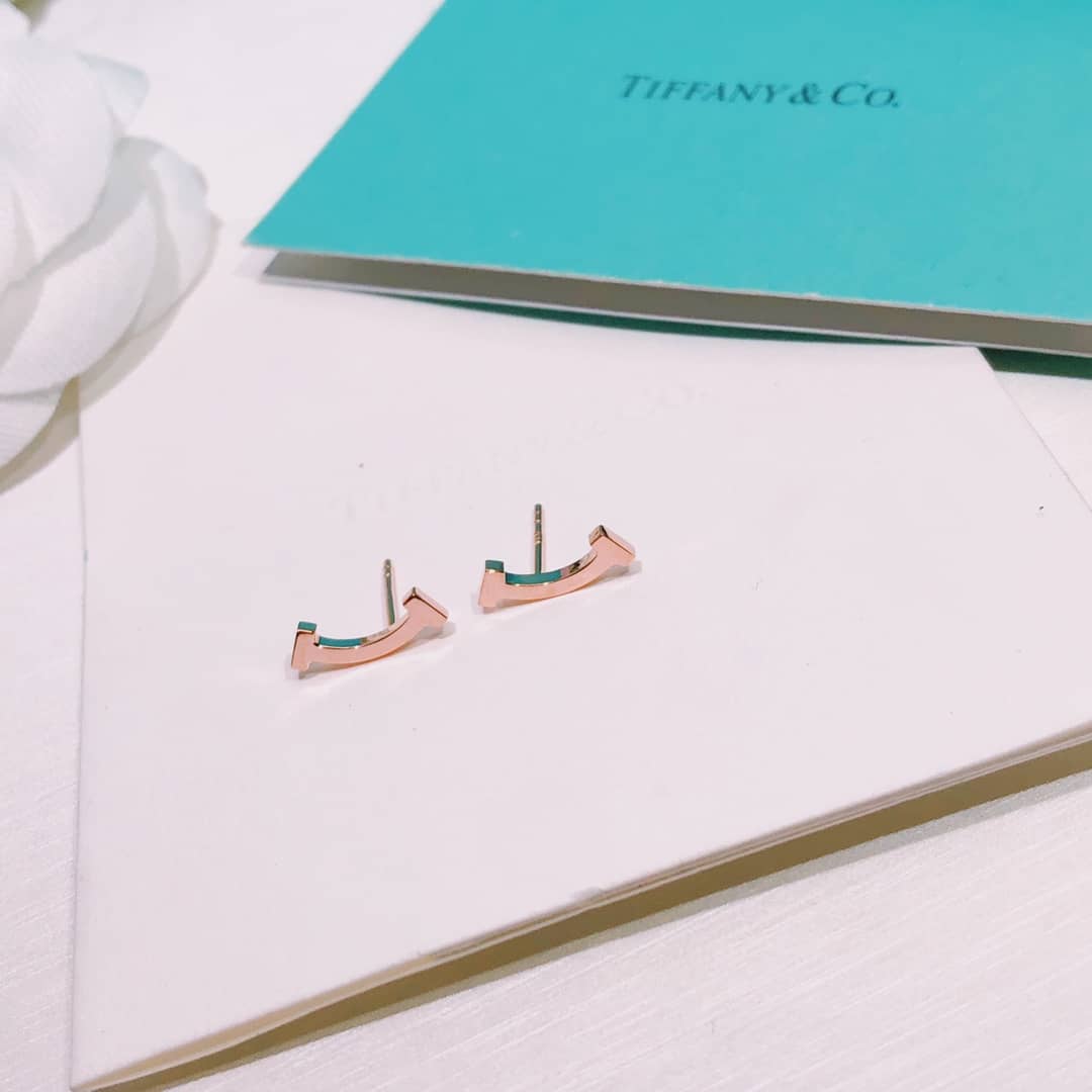 Best Replica Fake Tiffany Logo Earring - Colareps