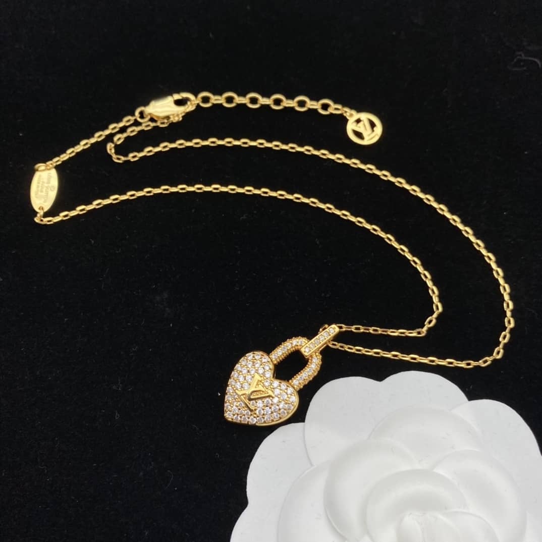 Best Replica Knockoff Louis vuitton Logo Necklace - Colareps