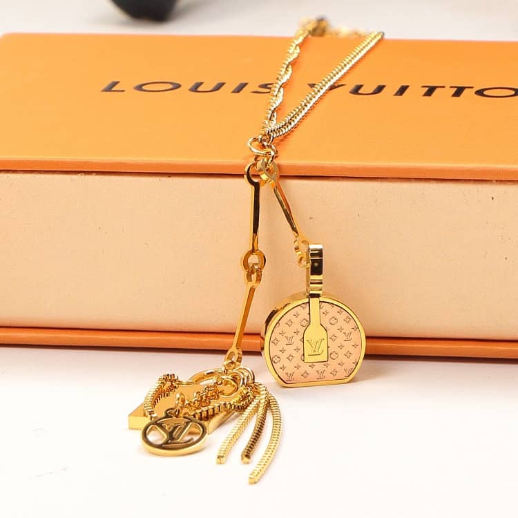 Best Replica Fake Louis vuitton Logo Necklace - Colareps