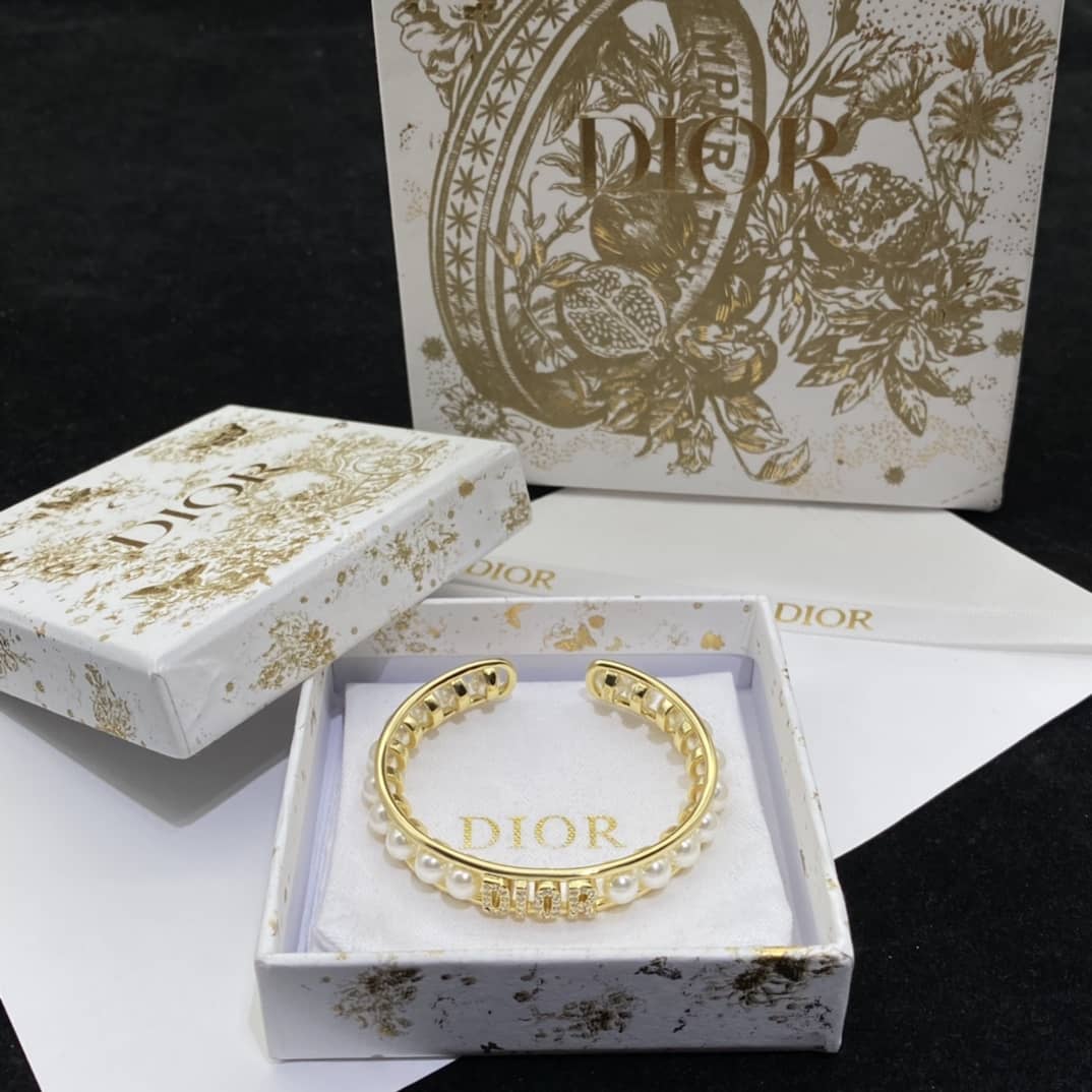 Best Replica Luxury Christian Dior Classic AAA+ Bracelet - Colareps