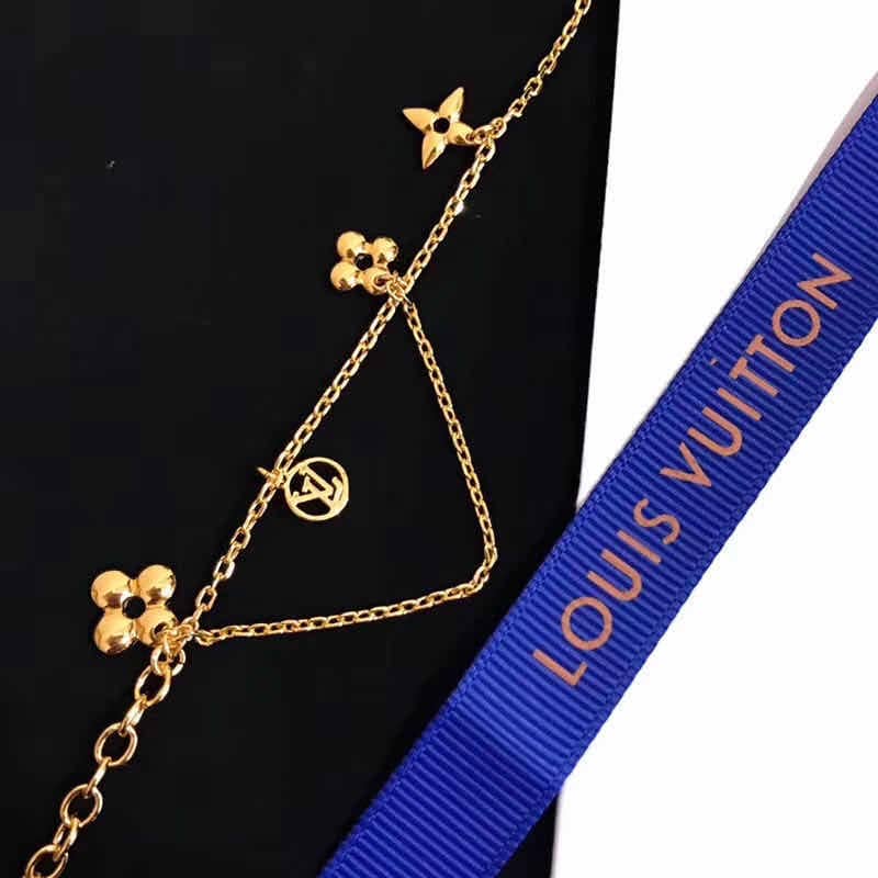 Best Replica Wholesale Louis vuitton Logo Necklace - Colareps