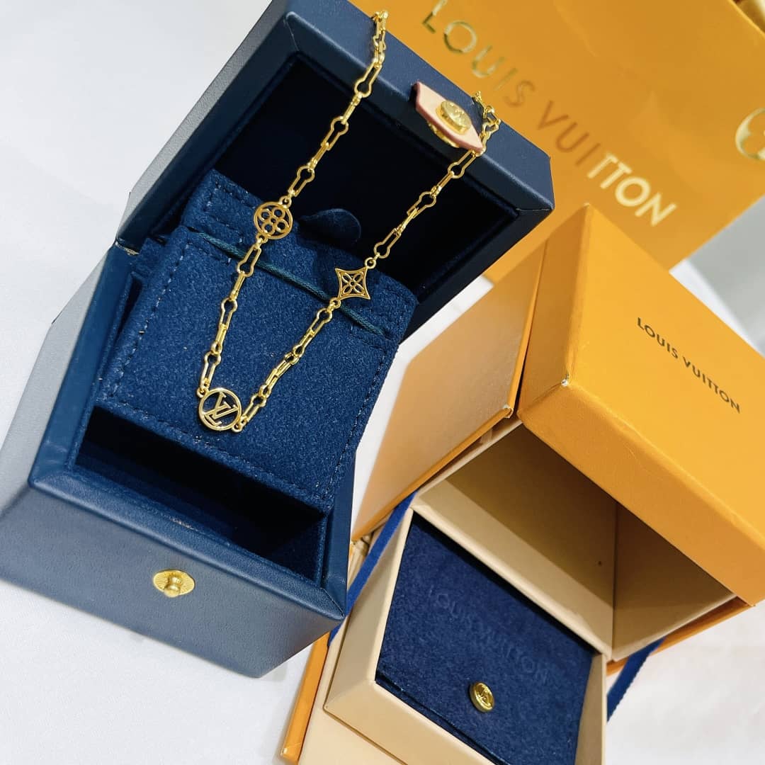 Best Replica Wholesale Louis vuitton AAA+ Necklace - Colareps