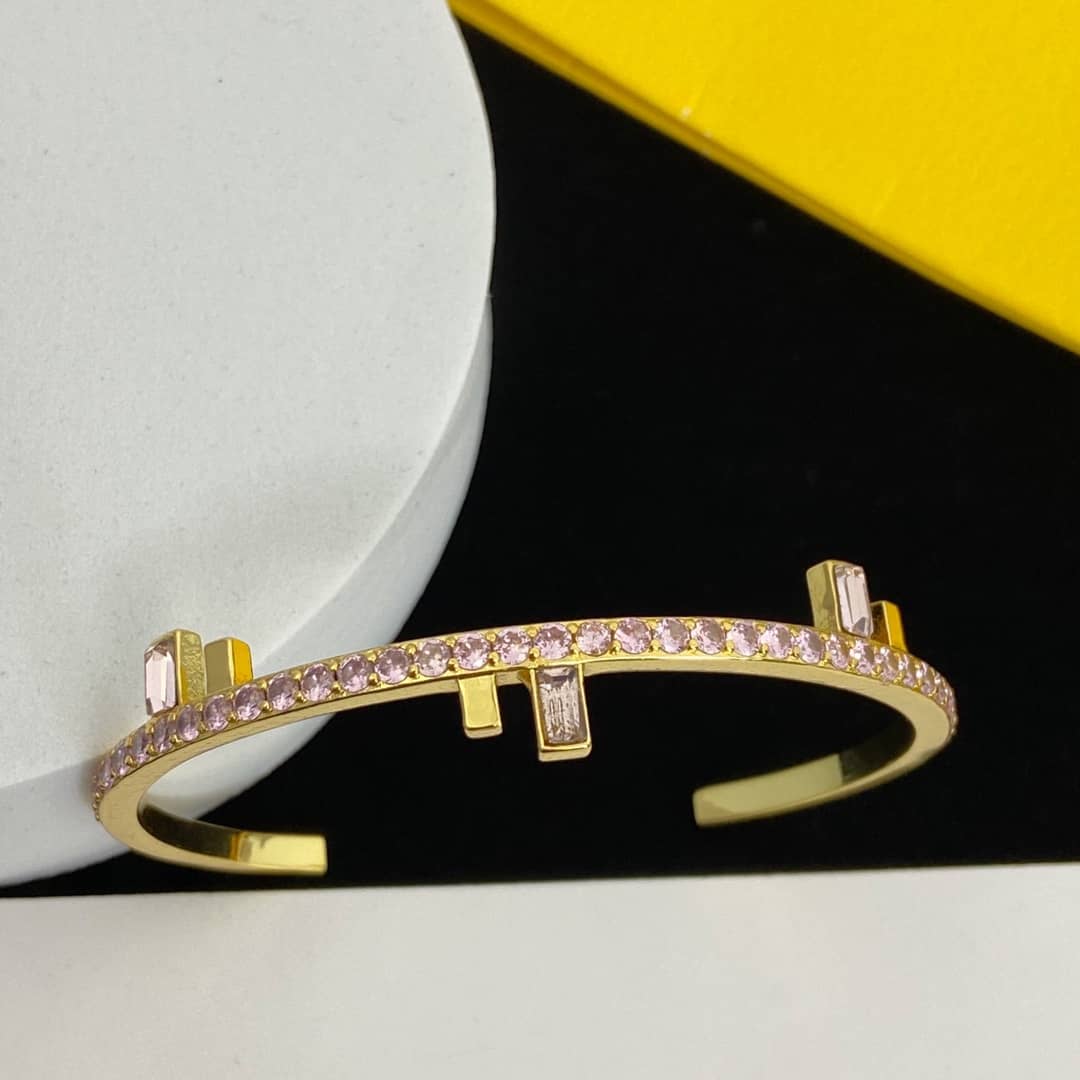 Best Replica High Quality Fendi Bracelet - Colareps
