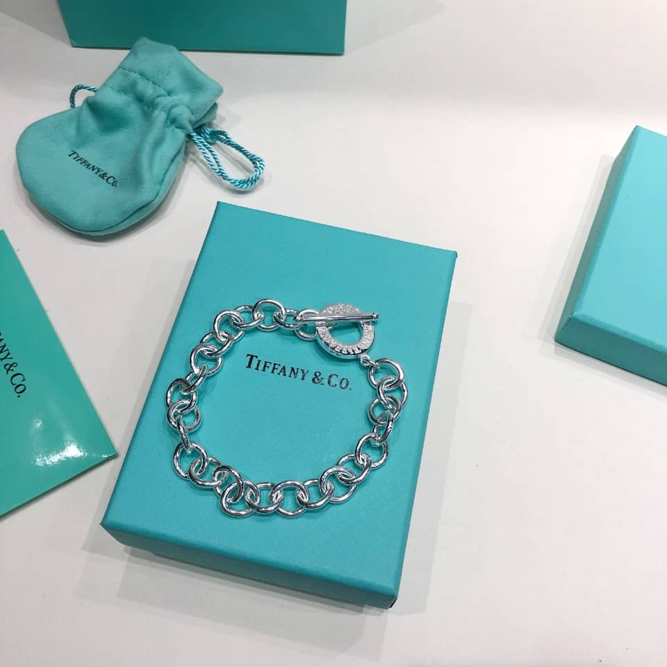 Best Replica Fake Tiffany Logo Bracelet - Colareps
