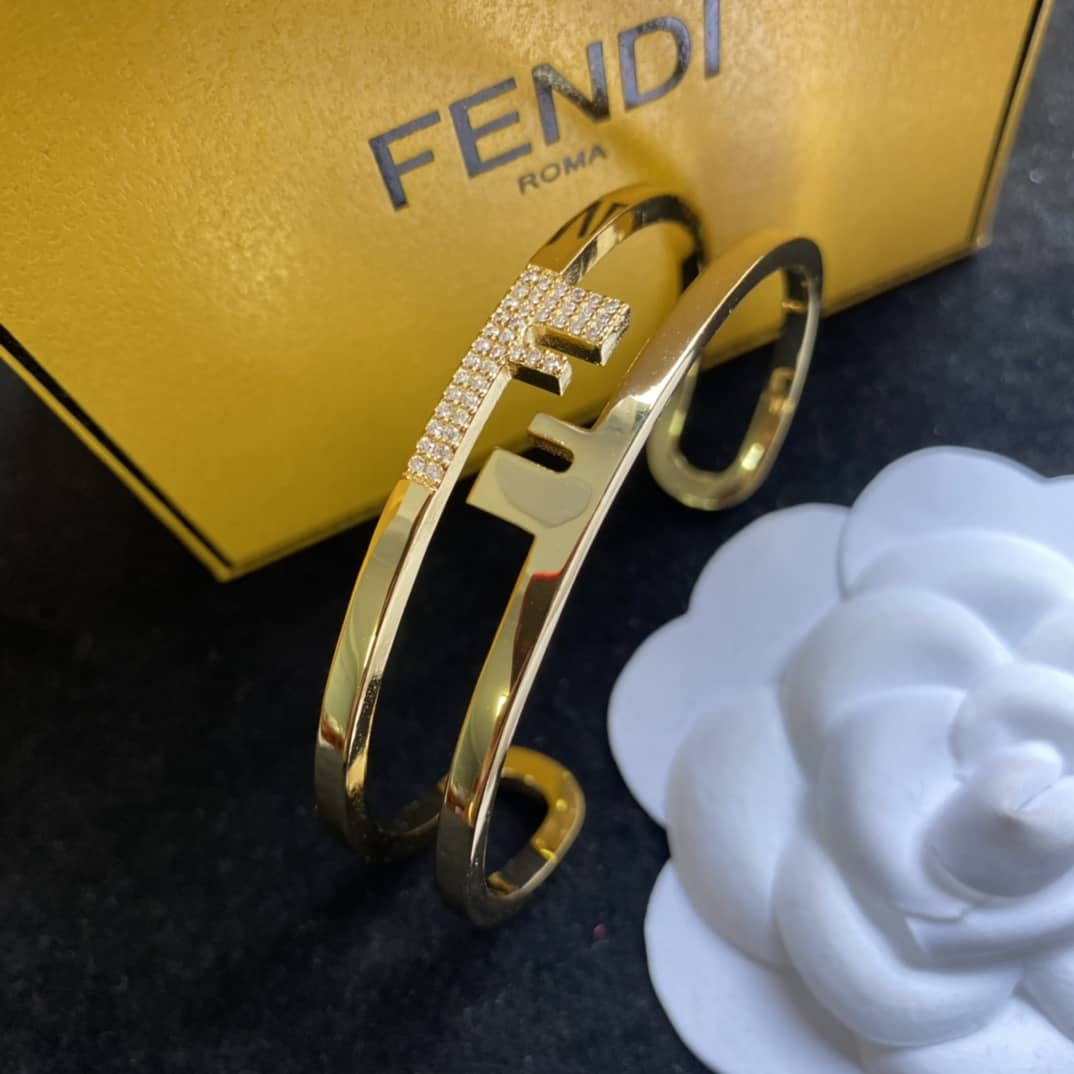 Best Replica Cheap Fendi Bracelet - Colareps