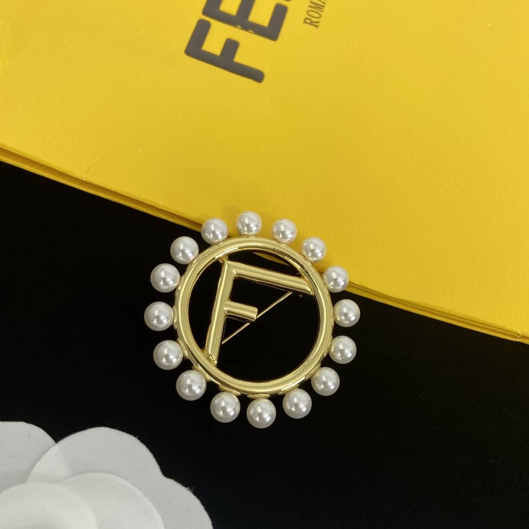 Best Replica 7 Star Fendi Brooch - Colareps