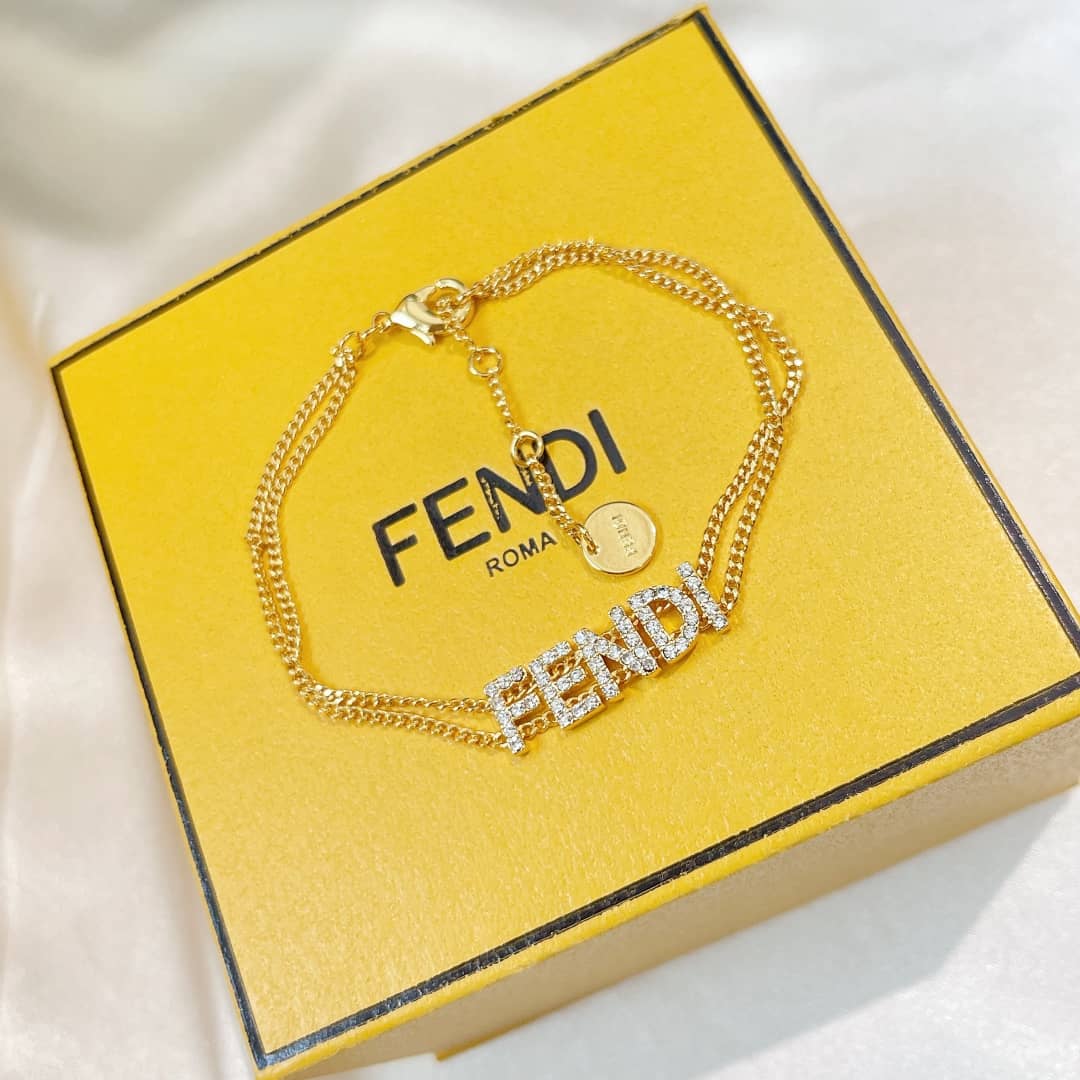 Best Replica Luxury Fendi Classic AAA+ Bracelet - Colareps