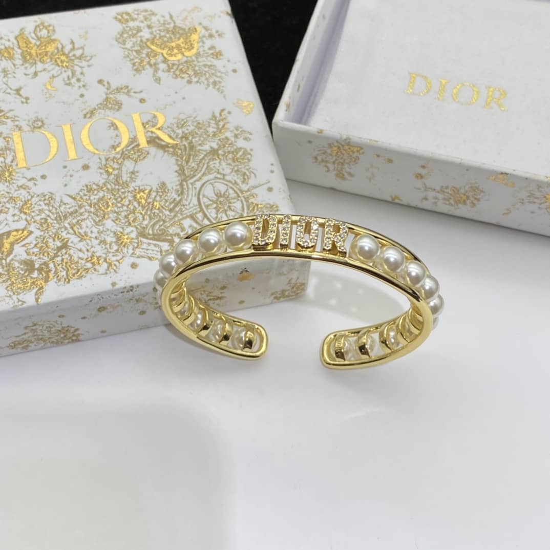 Best Replica Luxury Christian Dior Classic AAA+ Bracelet - Colareps