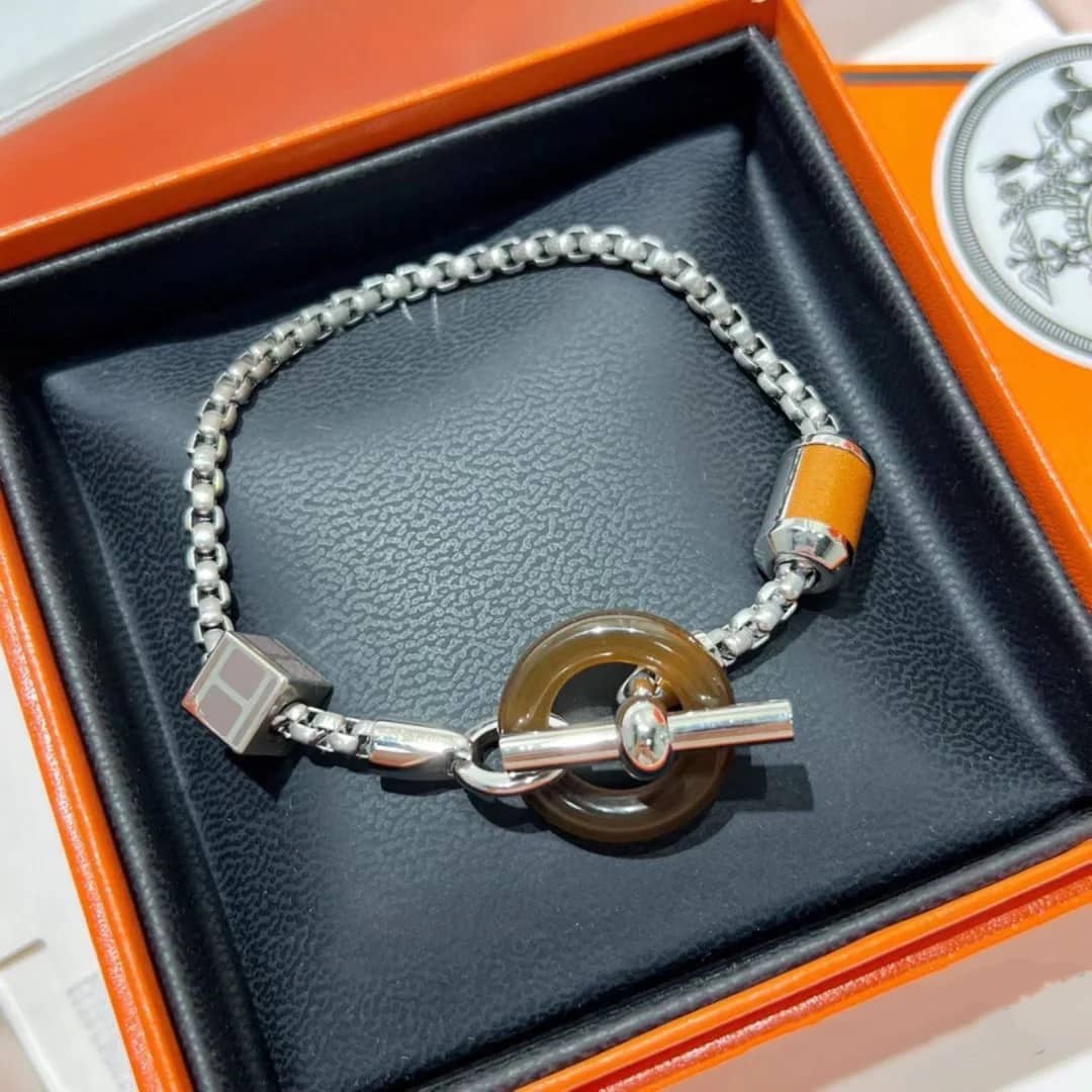 Best Replica Wholesale Hermes Logo Bracelet - Colareps