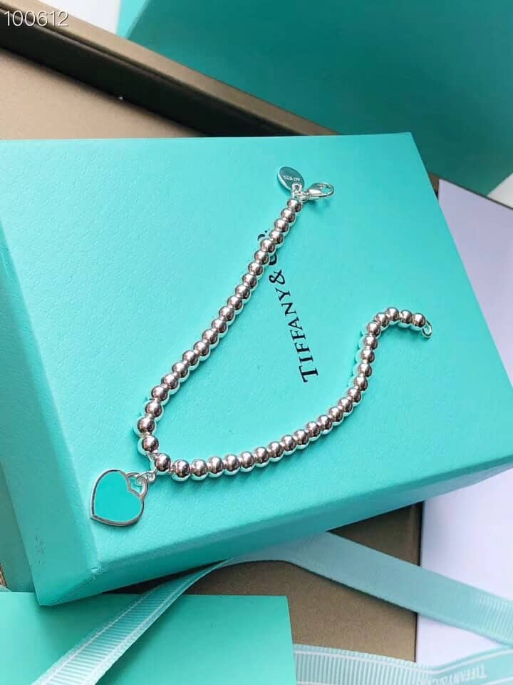Best Replica Wholesale Tiffany Logo Bracelet - Colareps