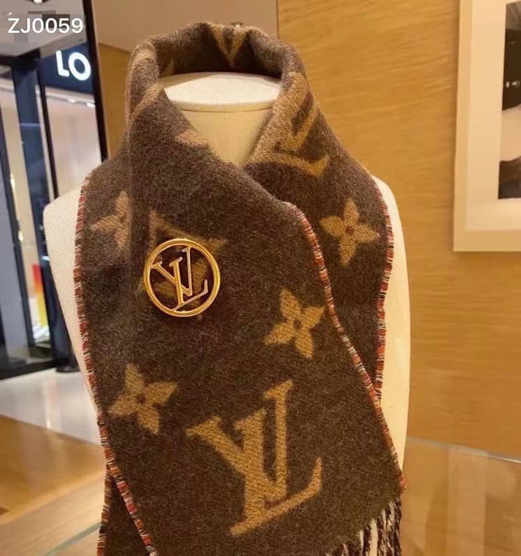 Best Replica Fake Louis vuitton Logo Brooch - Colareps