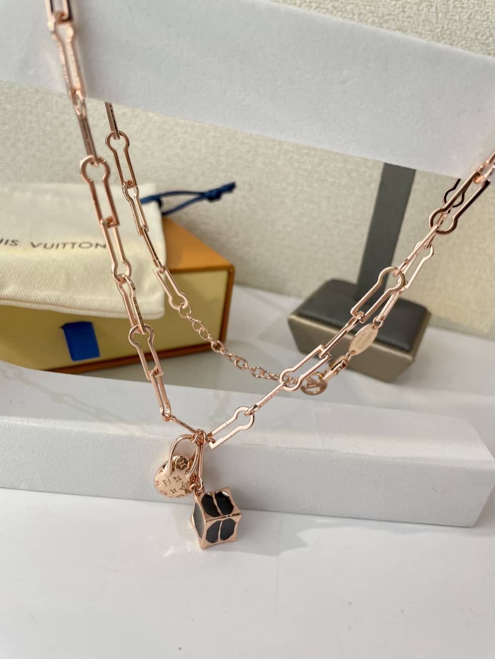 Best Replica Louis vuitton Necklace For Sale - Colareps