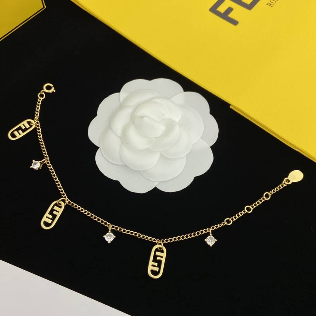 Best Replica Wholesale Fendi Logo Bracelet - Colareps