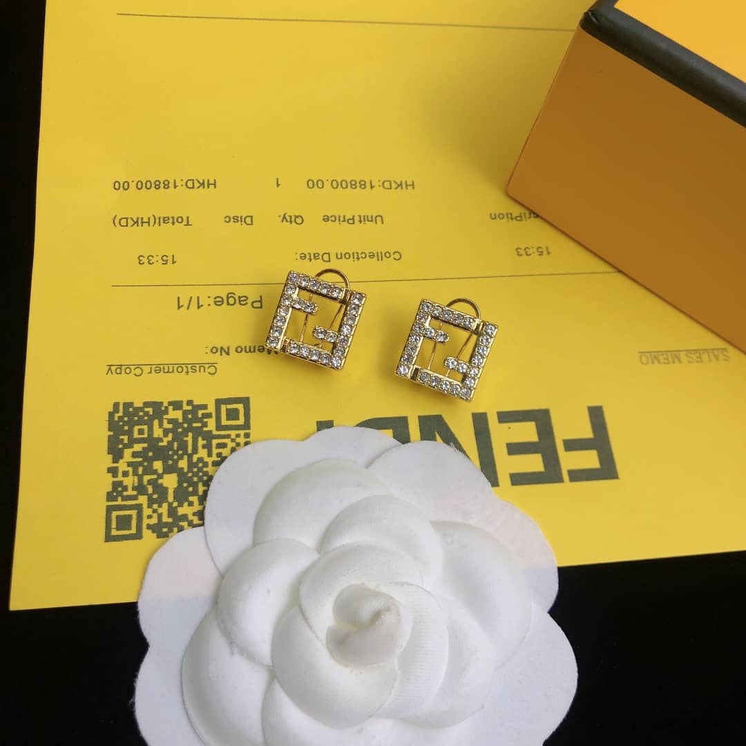 Best Replica Fake Fendi Logo Earring - Colareps