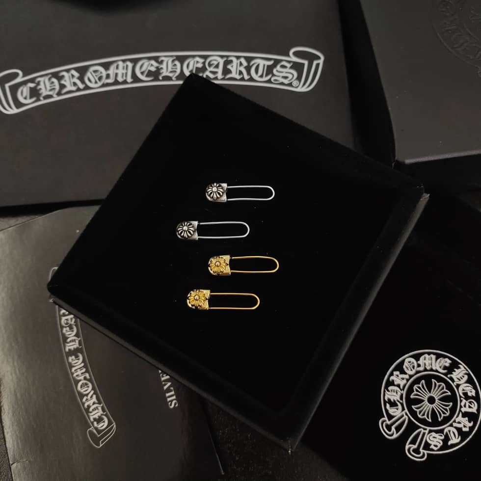 Best Replica Wholesale Chrome Hearts Logo Earring - Colareps