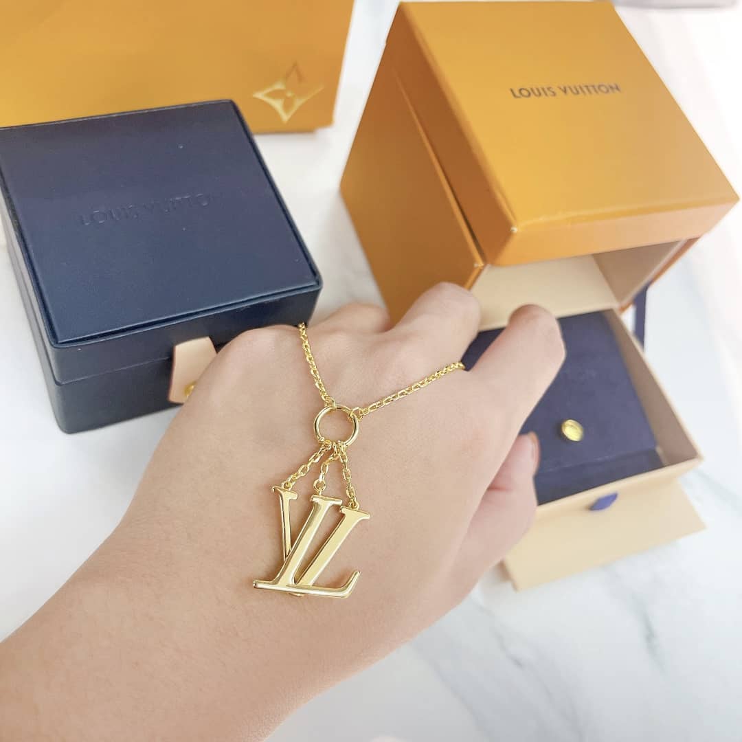 Best Replica Knockoff Louis vuitton Logo Necklace - Colareps