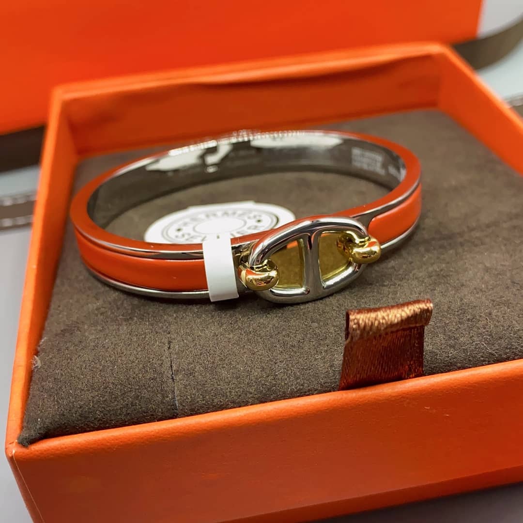 Best Replica Knockoff Hermes Logo Bracelet - Colareps
