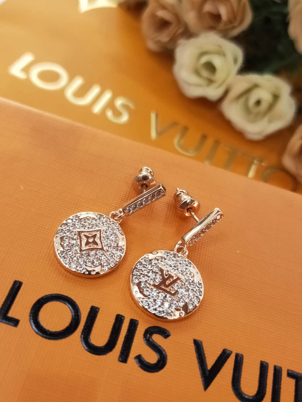Best Replica Knockoff Louis vuitton Logo Earring - Colareps
