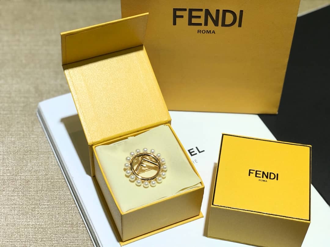 Best Replica Replica Fendi Brooch - Colareps