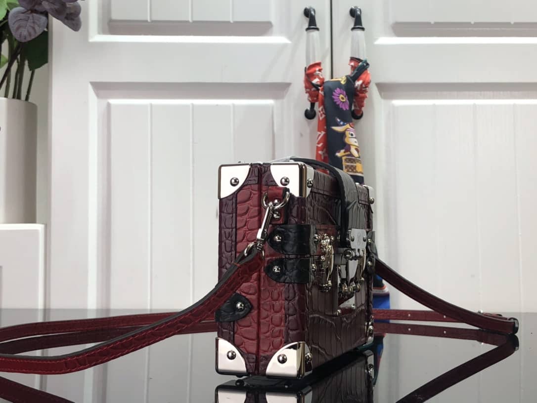 Best Replica Louis Vuitton Petite Malle Replica Bag Red N94030 - Colareps