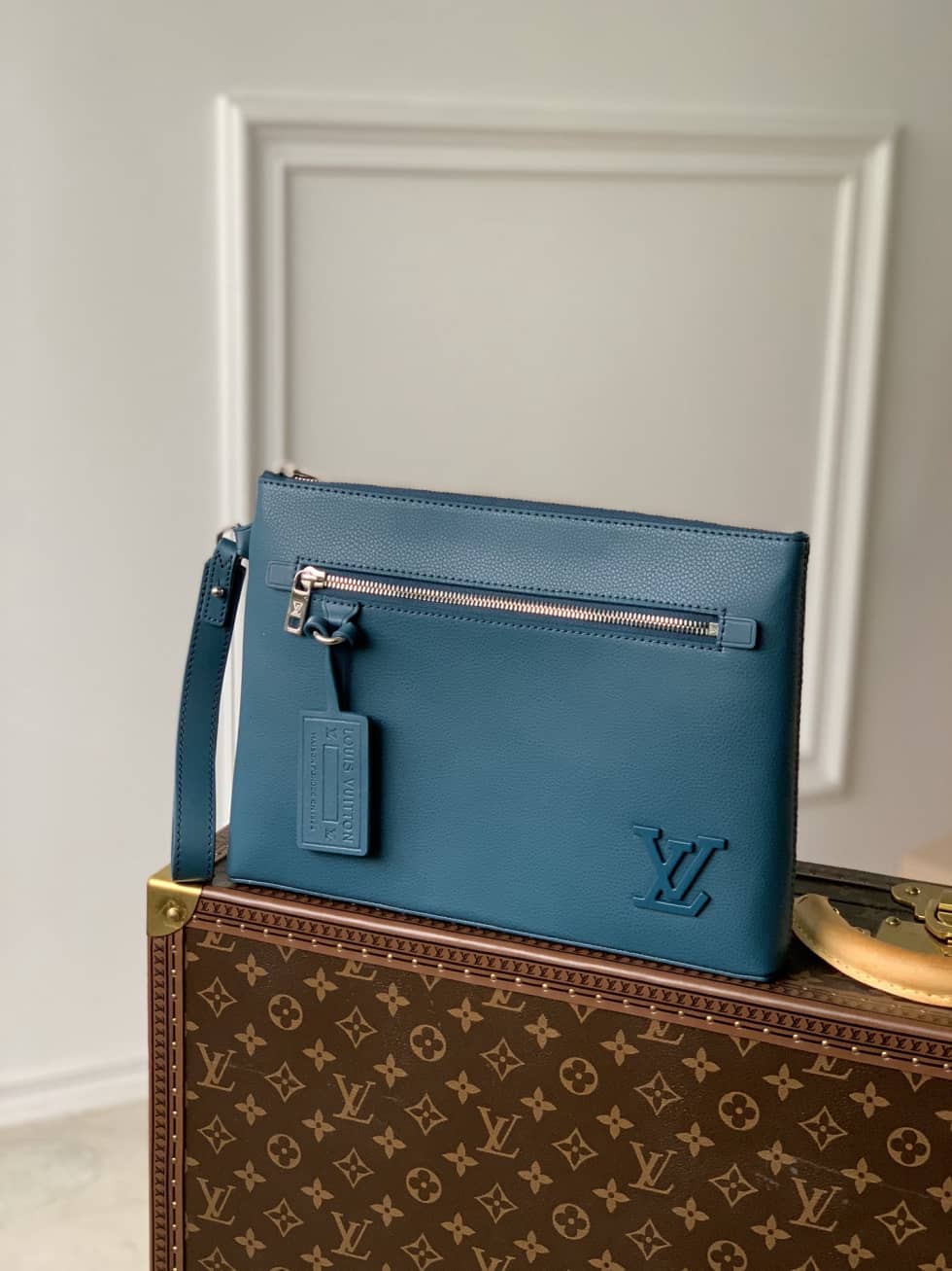 Best Replica Louis Vuitton Aerogram Pochette Blue M69837 Replica - Colareps