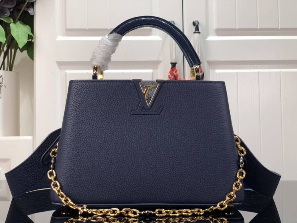 Best Replica Louis Vuitton Capucines BB M59065 Replica Shoulder Bag - Colareps