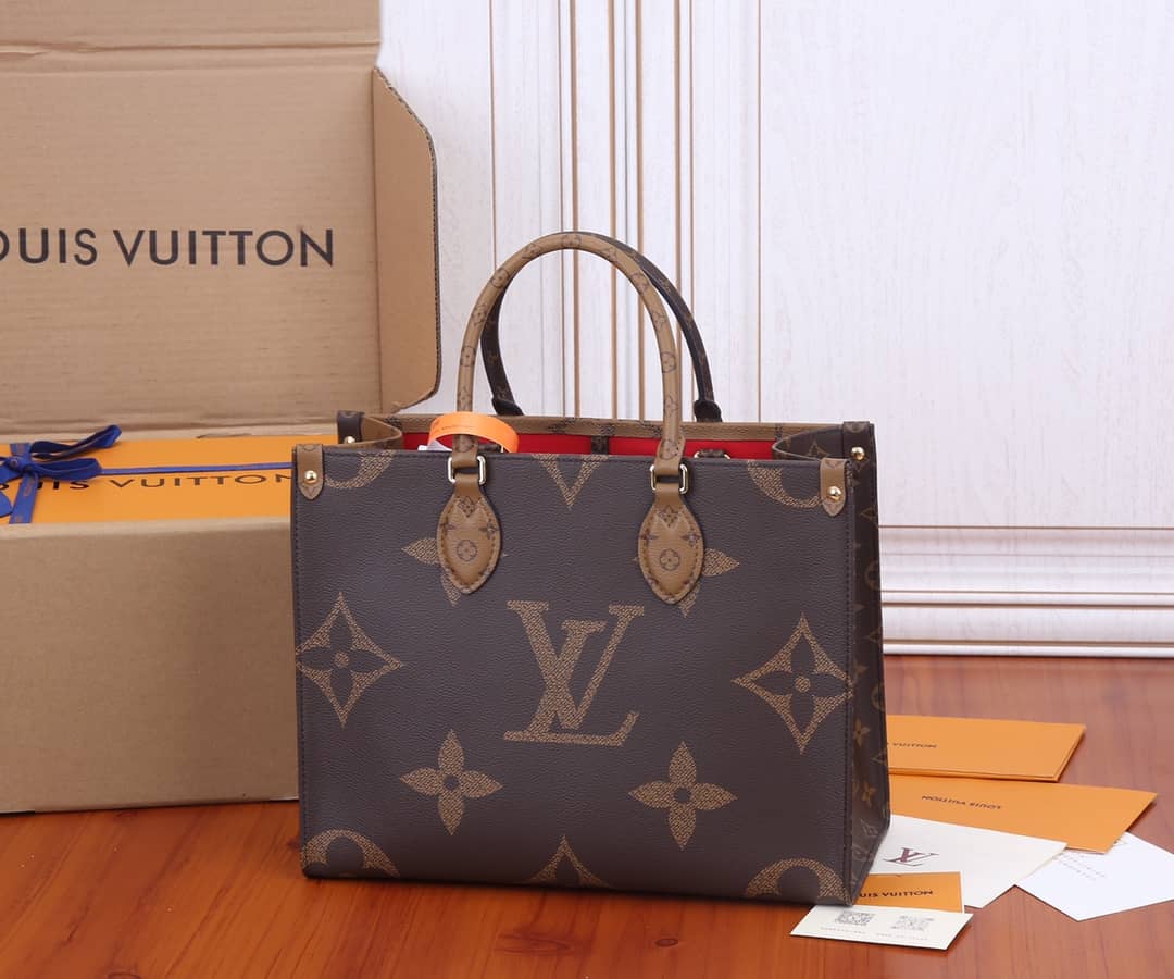 Best Replica Louis Vuitton Monogram Giant Canvas Onthego MM Bag Replica M45039 - Colareps